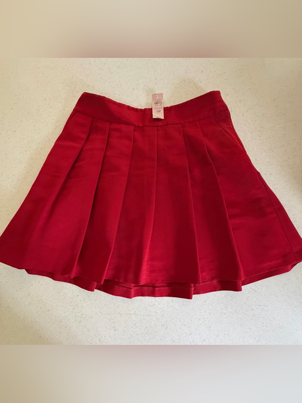 NWT Ann Taylor Factory PETITE Sz 10P Red Pleated Mini Skirt Lined. front Pockets
